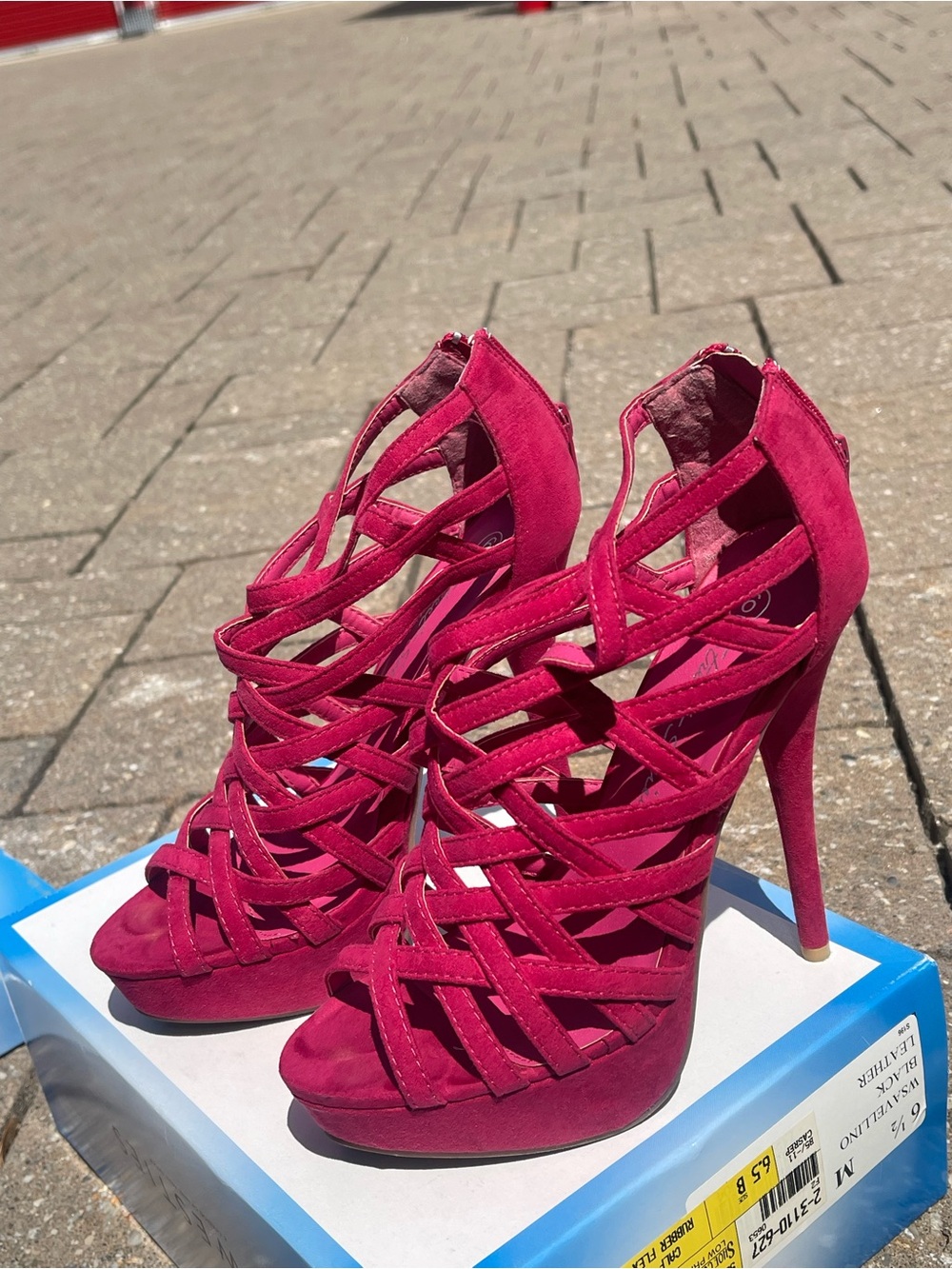 Y2k Strappy High Heel Sandals in Fuchsia